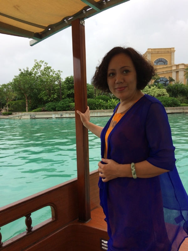 娜娜的第二张照片--全国闪婚服务中心