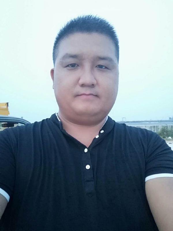 浮华的第一张照片--全国闪婚服务中心