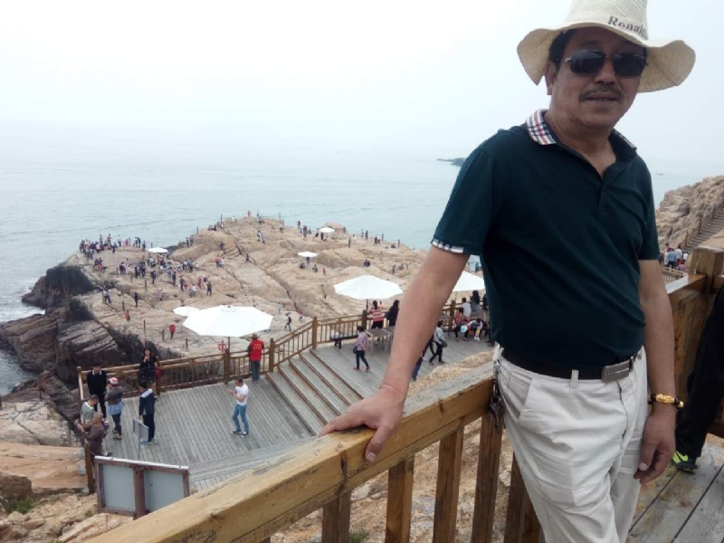 泰山峰的第三张照片--全国闪婚服务中心
