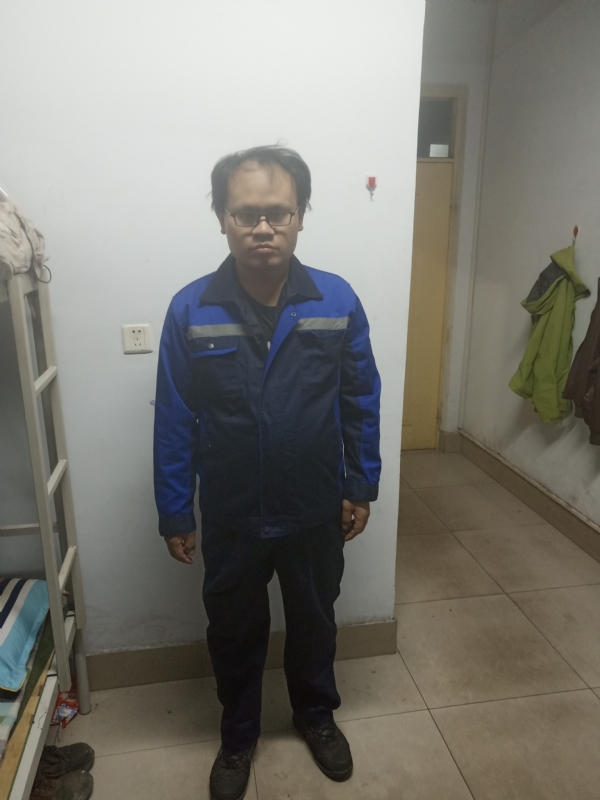 黄俊的第一张照片--全国闪婚服务中心