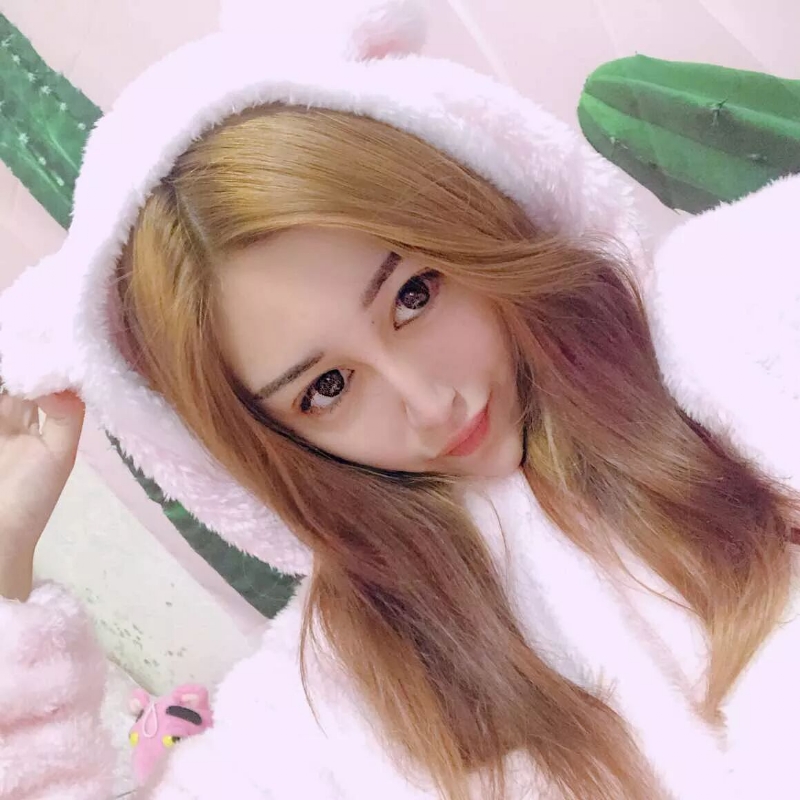 想嫁人的姑娘的第一张照片--全国闪婚服务中心