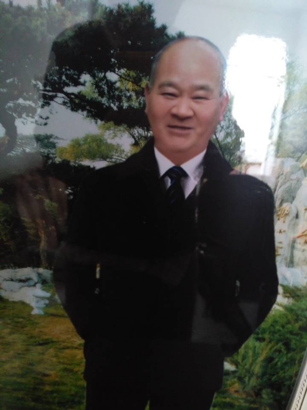 老方丈的第一张照片--全国闪婚服务中心