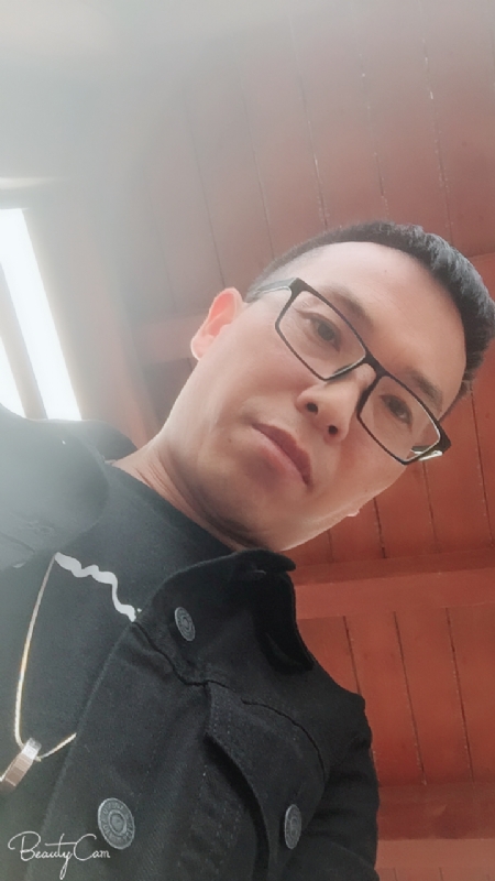 wgf的第一张照片--全国闪婚服务中心