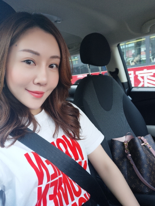 娜娜的第二张照片--全国闪婚服务中心