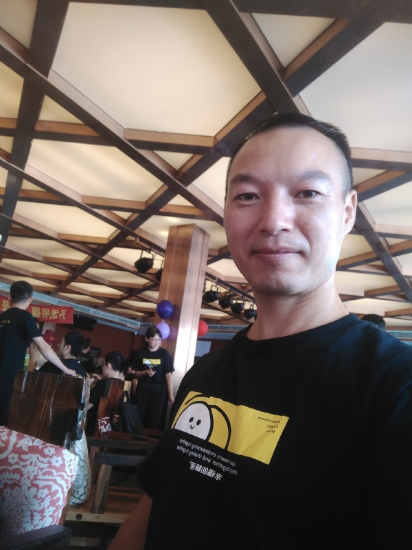 爱森的第一张照片--全国闪婚服务中心