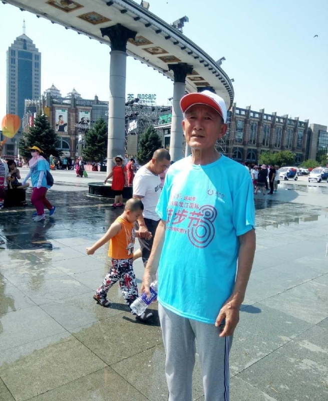 凯歌的第一张照片--全国闪婚服务中心