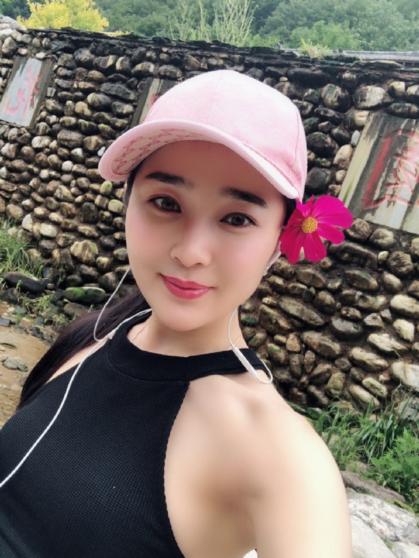 小白兔的大奶糖的第一张照片--全国闪婚服务中心