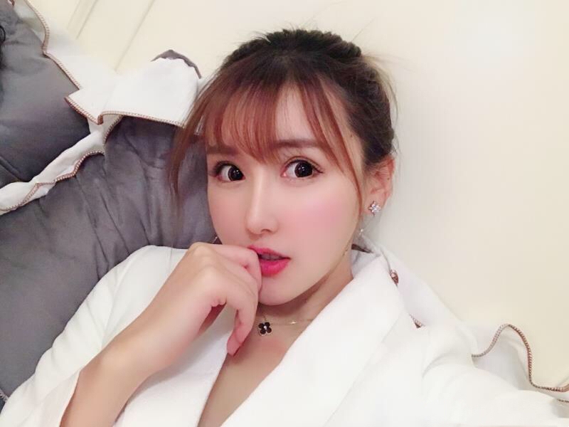 一缕青丝的第三张照片--全国闪婚服务中心