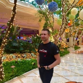 harry的第一张照片--全国闪婚服务中心