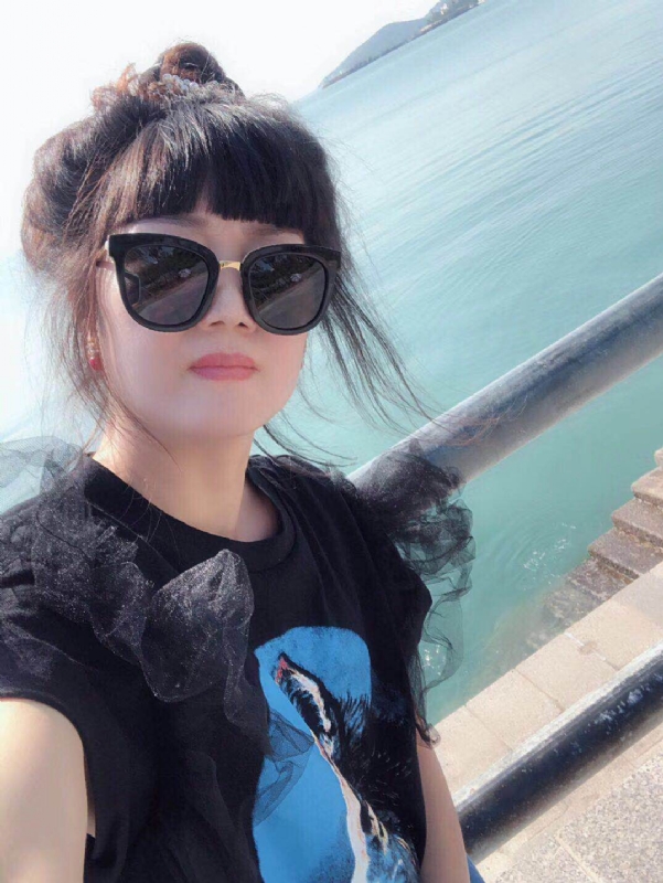 范津源的第一张照片--全国闪婚服务中心