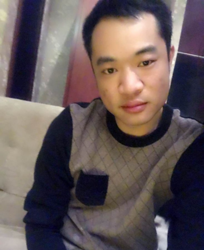 人生快乐的第一张照片--全国闪婚服务中心