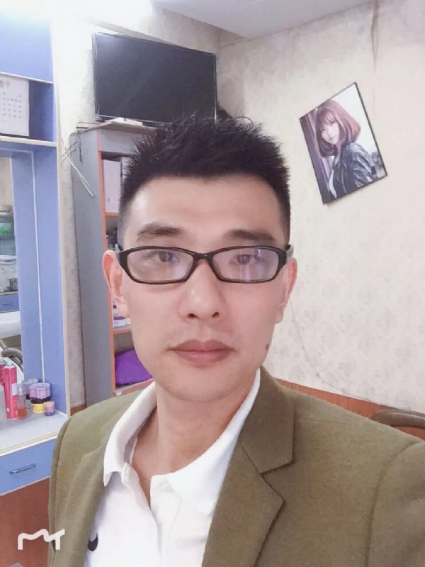 你的笨蛋的第一张照片--全国闪婚服务中心