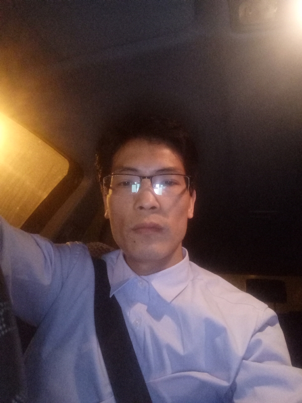 爱也要以诚相待的第三张照片--全国闪婚服务中心