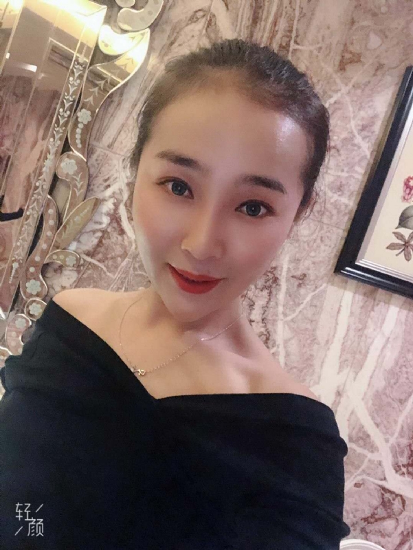 调皮的小猫的第一张照片--全国闪婚服务中心