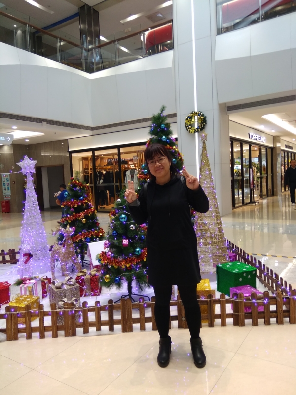 回归的第一张照片--全国闪婚服务中心