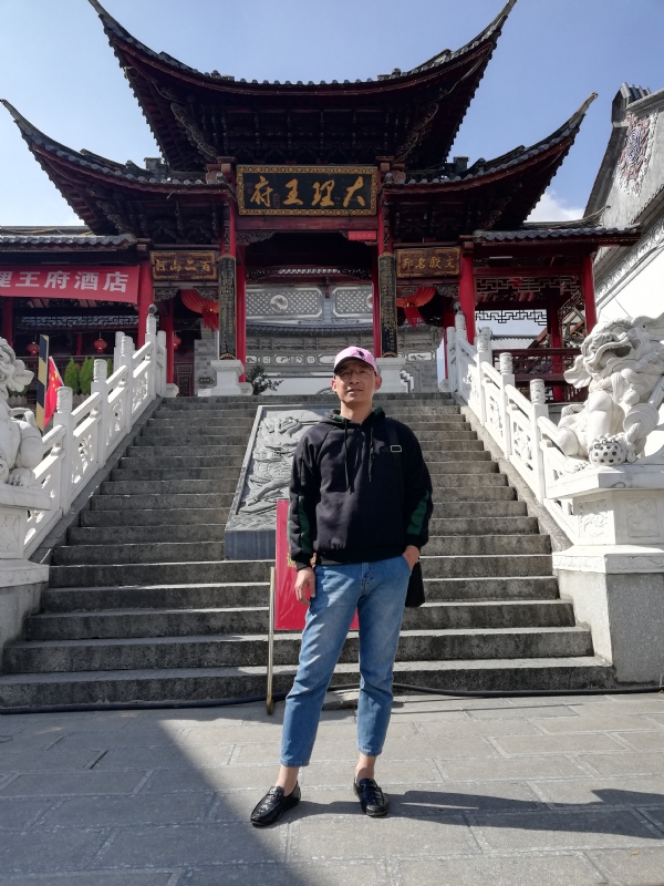 旧事离人的第一张照片--全国闪婚服务中心
