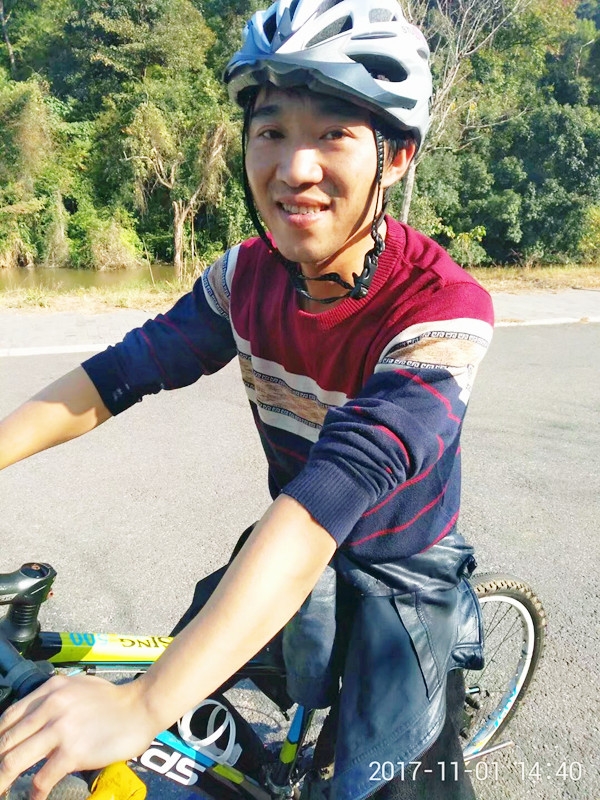 丹叶的第一张照片--全国闪婚服务中心