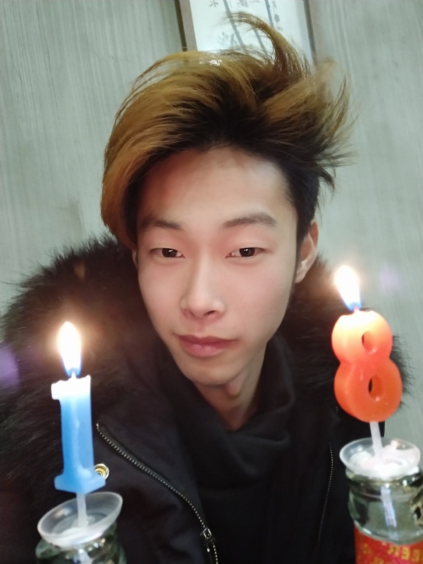渣男的第一张照片--全国闪婚服务中心