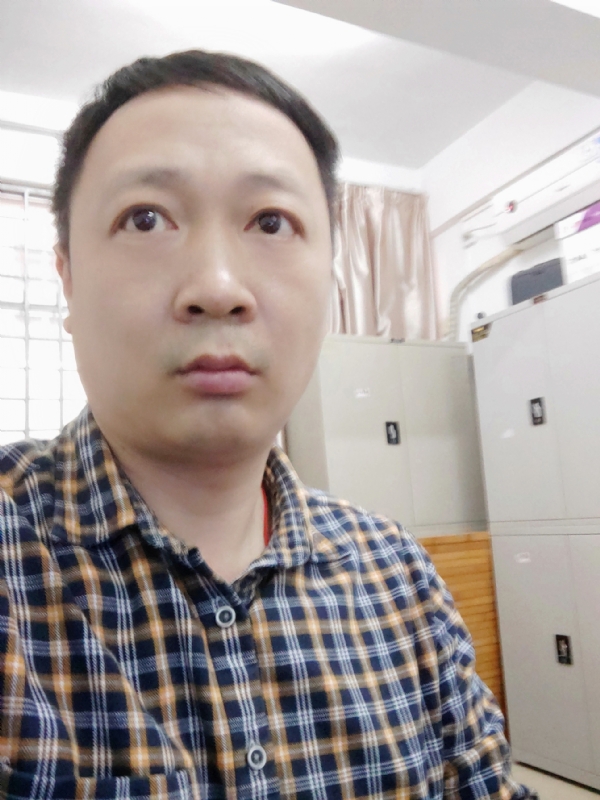 羽飞飞雪的第一张照片--全国闪婚服务中心