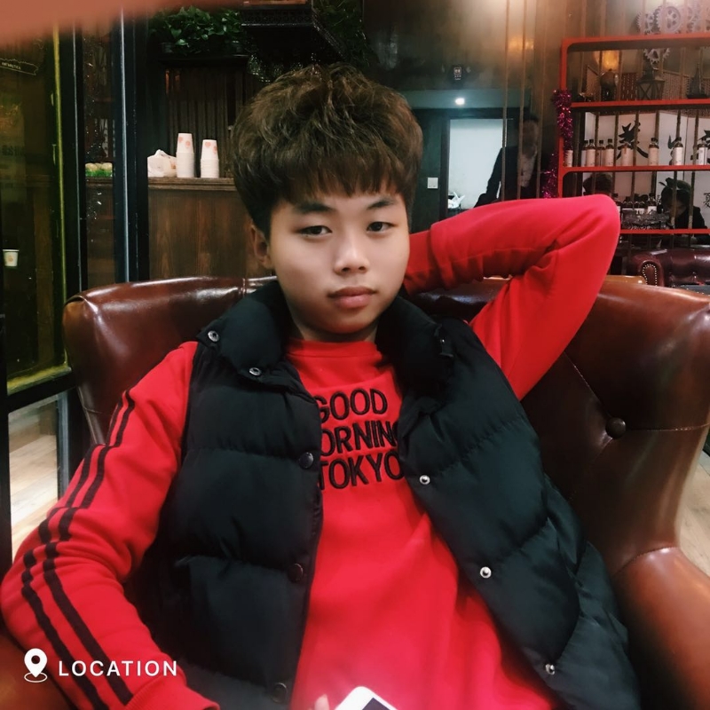 阳光男孩的第一张照片--全国闪婚服务中心