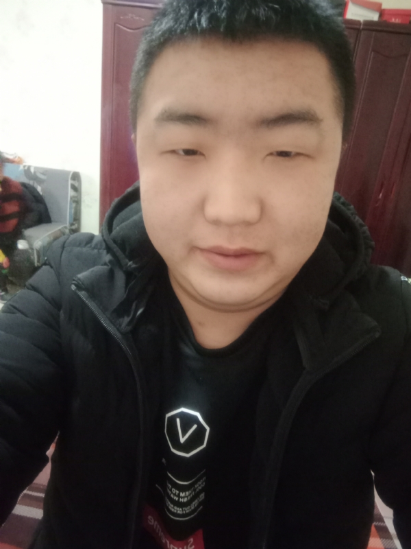 坦荡荡的第一张照片--全国闪婚服务中心