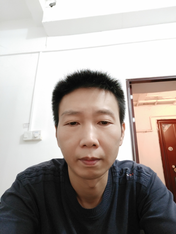 爱依然的第一张照片--全国闪婚服务中心