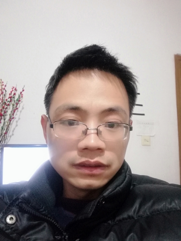 明月天涯的第一张照片--全国闪婚服务中心