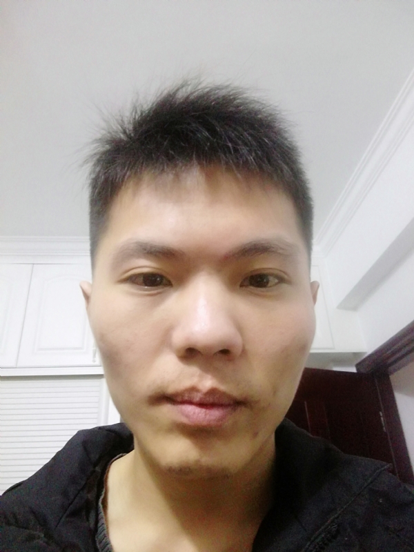 陈耀阳的第一张照片--全国闪婚服务中心