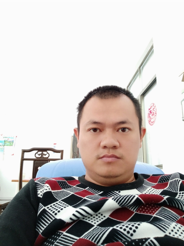 香山红叶的第一张照片--全国闪婚服务中心
