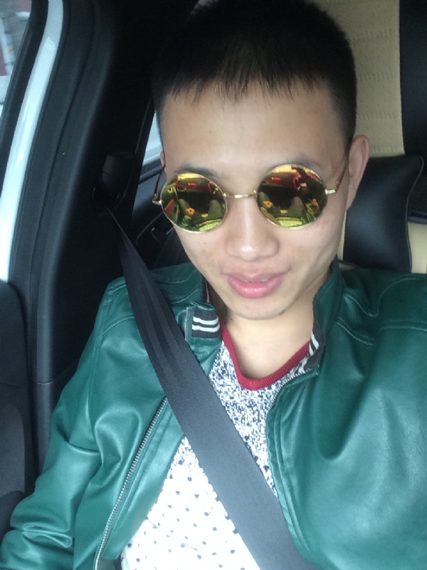 真心对待一个人的第一张照片--全国闪婚服务中心
