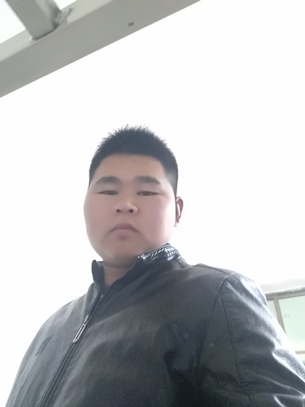 小哥的第一张照片--全国闪婚服务中心