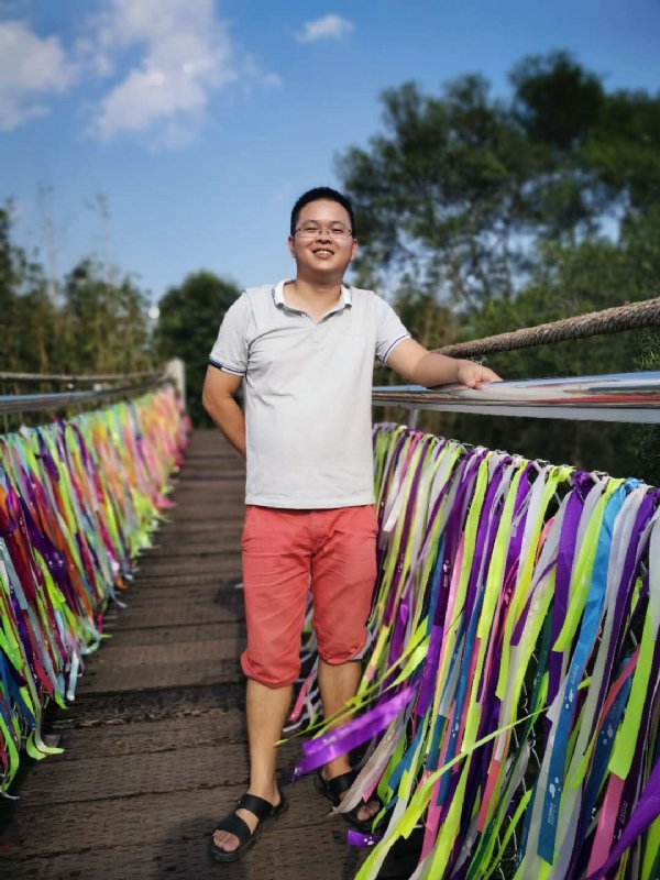 大象的第一张照片--全国闪婚服务中心