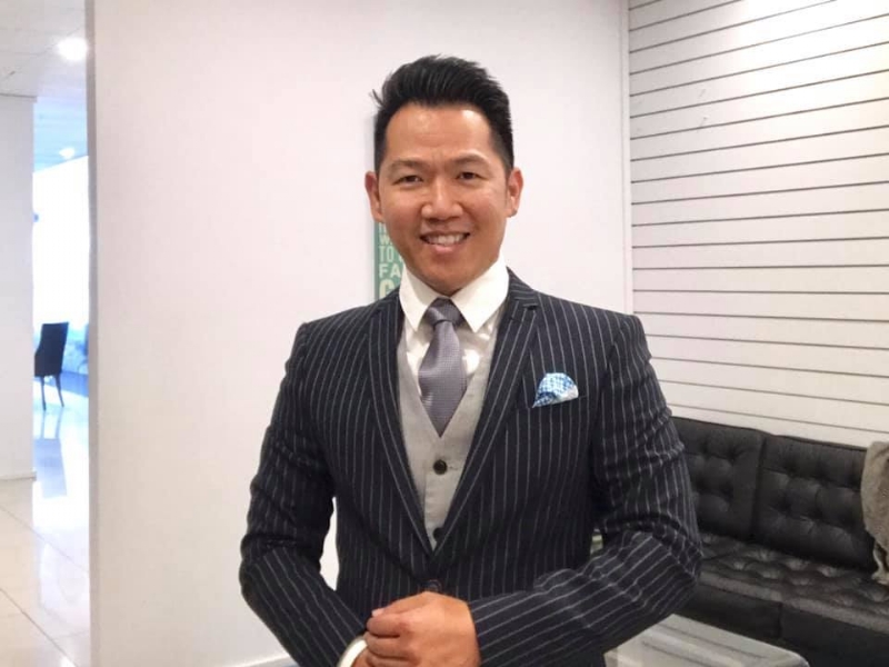 Lim的第一张照片--全国闪婚服务中心