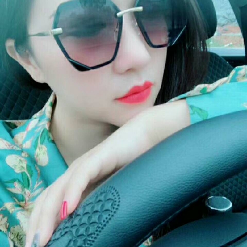 Emily的第三张照片--全国闪婚服务中心