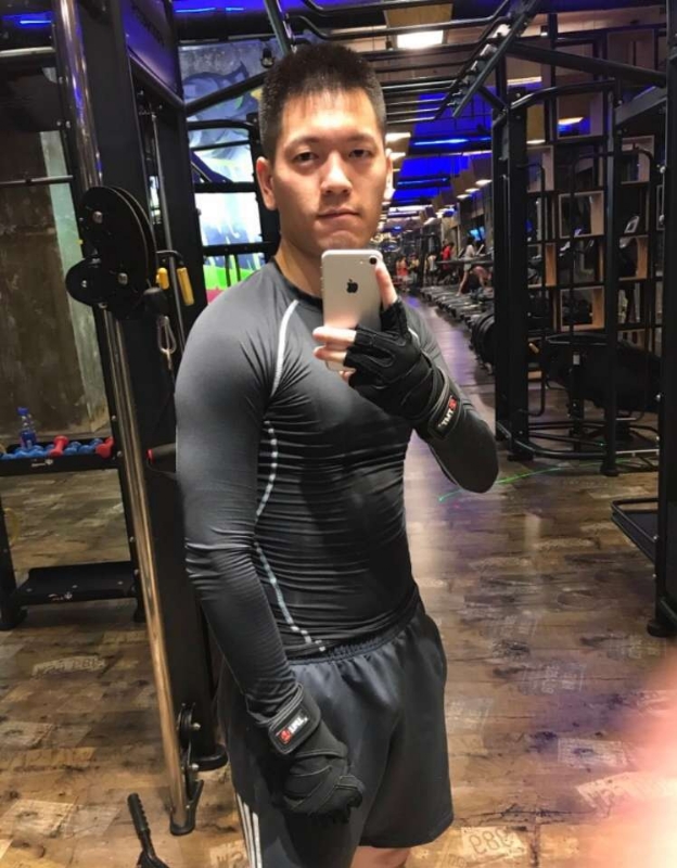 共赴此生的第一张照片--全国闪婚服务中心