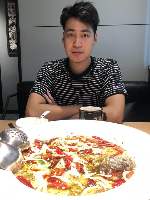 like的第一张照片--全国闪婚服务中心