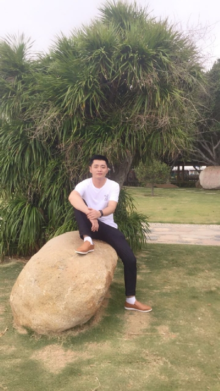 奇点的第一张照片--全国闪婚服务中心