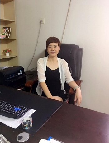 英的第一张照片--全国闪婚服务中心