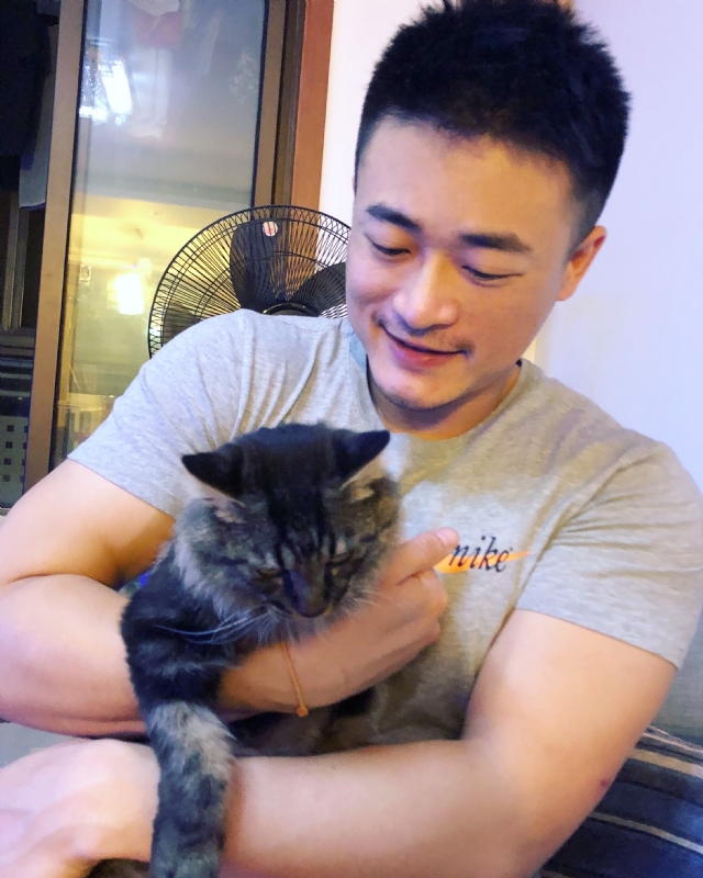 林云海的第二张照片--全国闪婚服务中心