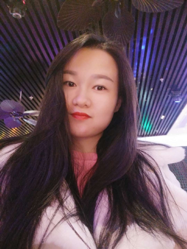 婉瑩的第二张照片--全国闪婚服务中心