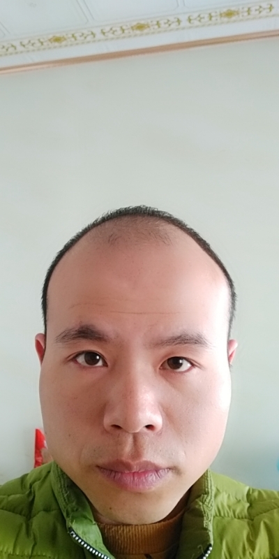 阿煌的第一张照片--全国闪婚服务中心