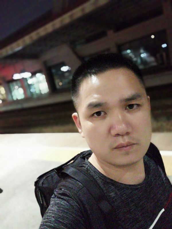新的第一张照片--全国闪婚服务中心