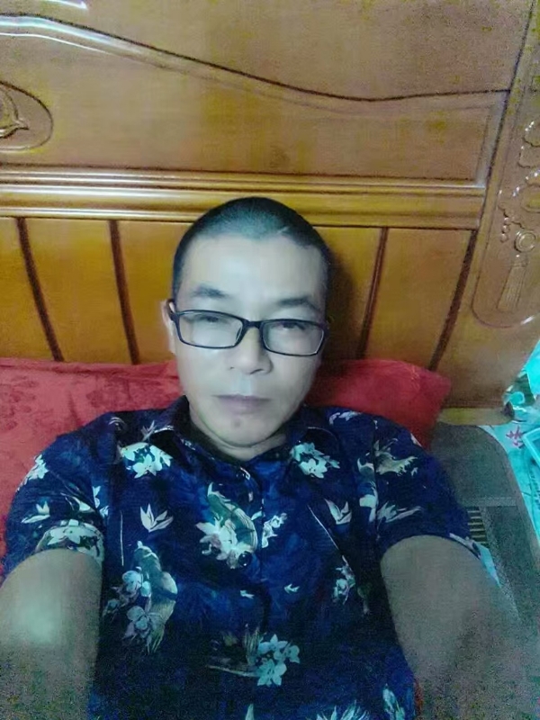 坚信就是你的第一张照片--全国闪婚服务中心