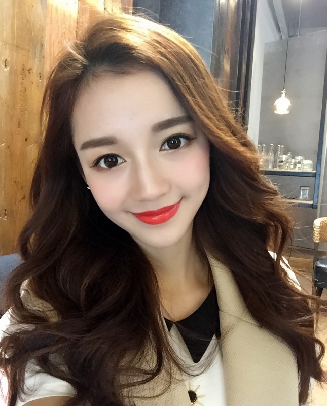 娜娜的第一张照片--全国闪婚服务中心
