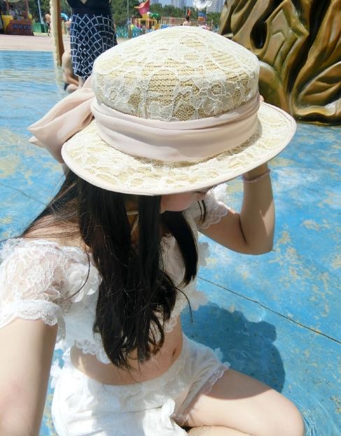 小妮的第二张照片--全国闪婚服务中心