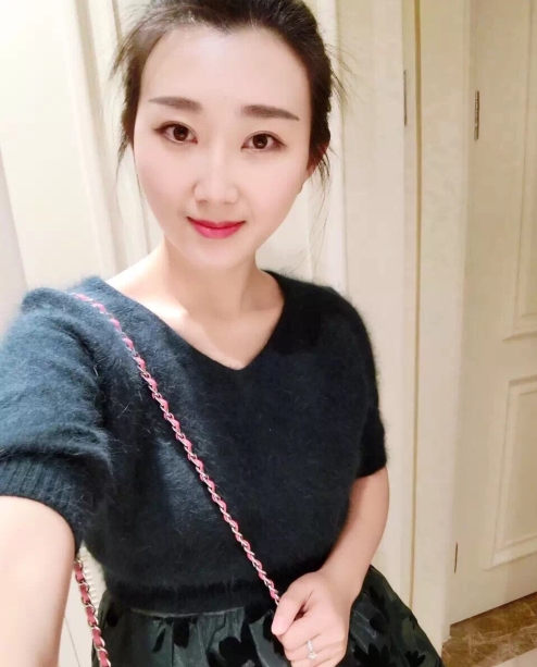 小妮的第三张照片--全国闪婚服务中心