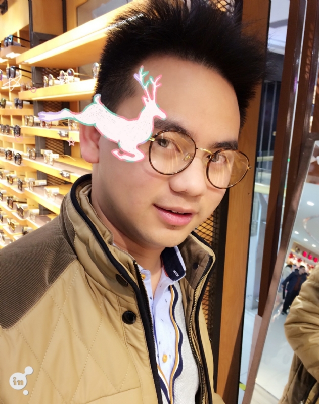 晓峰的第一张照片--全国闪婚服务中心