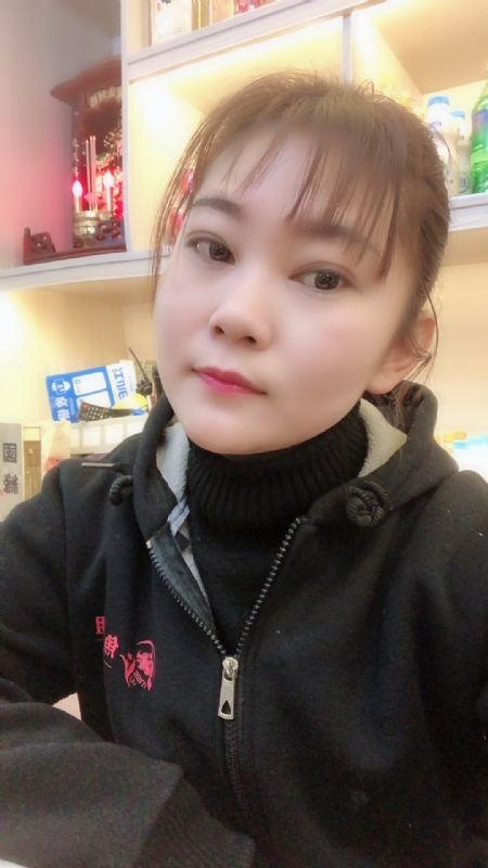 泡沫的第一张照片--全国闪婚服务中心