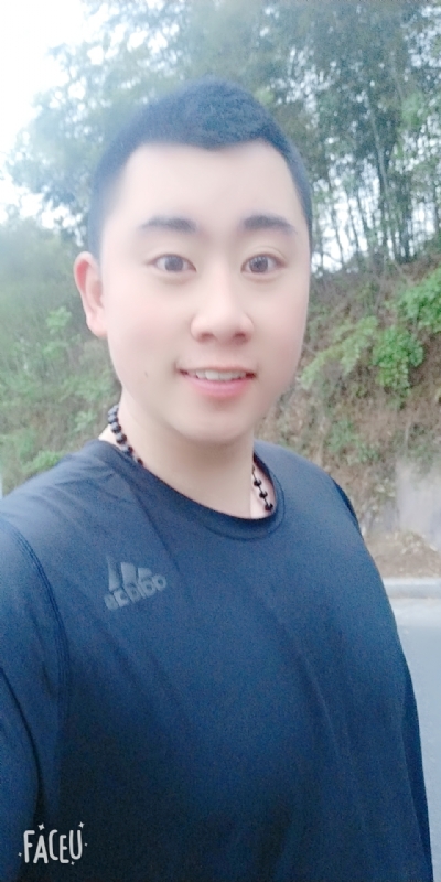 帅小伙的第一张照片--全国闪婚服务中心