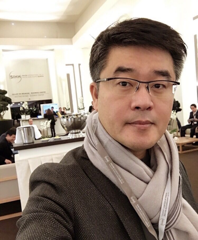 天马行空的第一张照片--全国闪婚服务中心